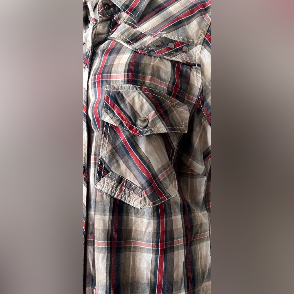 BKE Women’s Plaid Snap Button Down Western Shirt - Picture 3 of 8